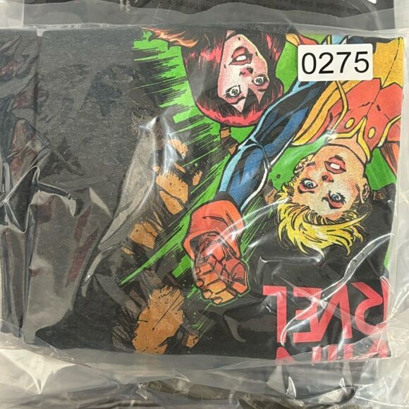Captain Marvel Comics Mens Tshirt Size Large Short Sleeve Avengers Graphic Tee - Picture 7 of 7